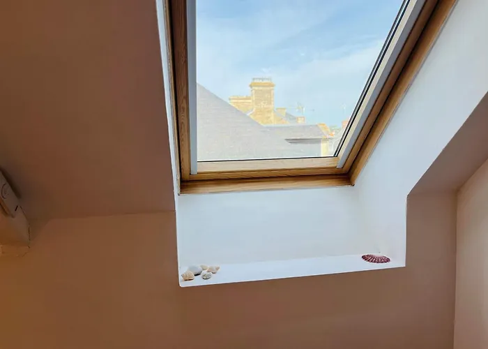 La Petite Cachette De - Seafront View