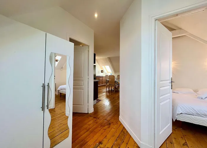 La Petite Cachette De - Seafront View Lägenhet *