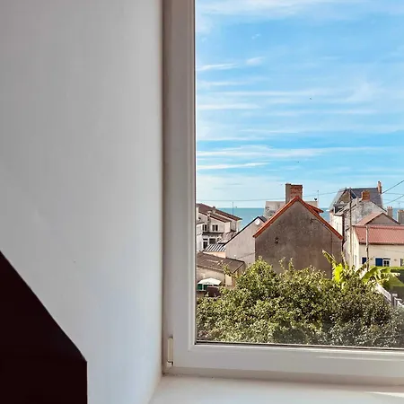 La Petite Cachette De - Seafront View *