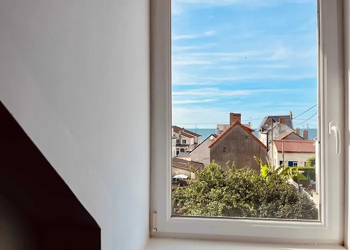 La Petite Cachette De - Seafront View *