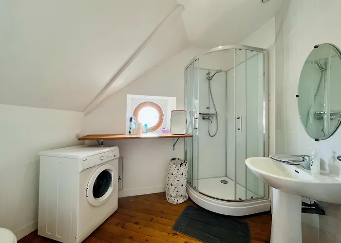 La Petite Cachette De - Seafront View